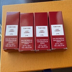 Tom Ford Lost Cherry Eau de Parfum 2ml 4set